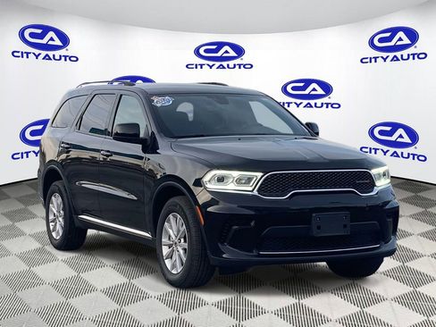 Used 2024 Dodge Durango SXT image 1
