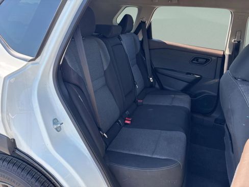 Used 2021 Nissan Rogue S AWD/4WD image 15