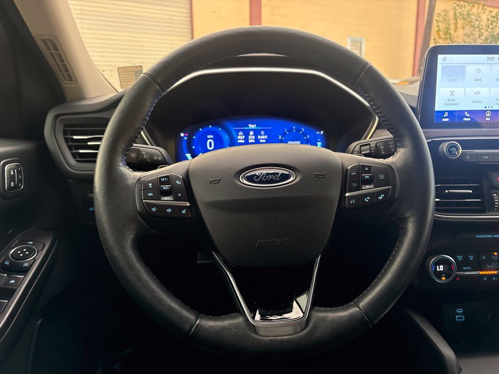 Used 2020 Ford Escape Titanium w/ Titanium Premium Package 2.0 AWD/4WD image 24