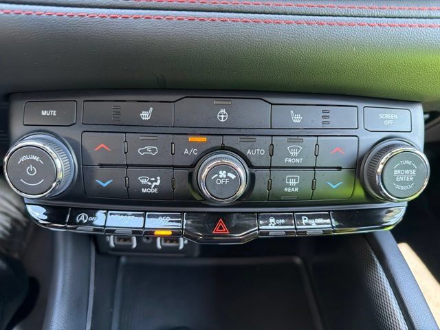 Used 2023 Dodge Durango GT AWD/4WD image 31