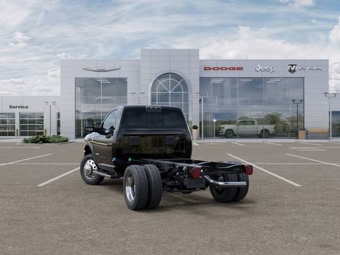 New 2026 RAM 4500 2WD Regular Cab DRW image 4