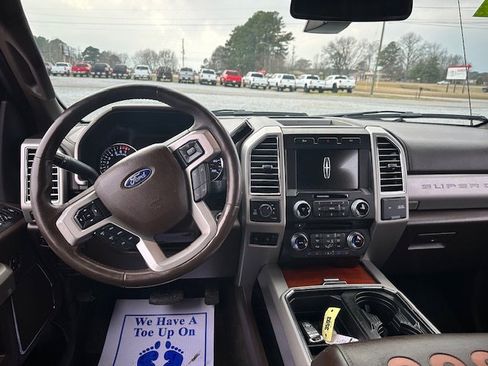 Used 2017 Ford F250 King Ranch image 10