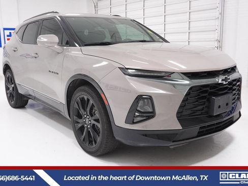 Used 2021 Chevrolet Blazer RS w/ Enhanced Convenience Package image 3