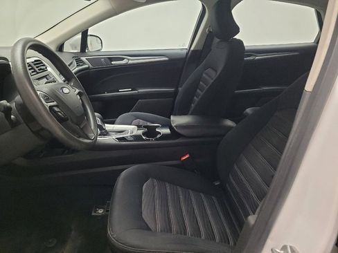 Used 2016 Ford Fusion SE FWD image 17