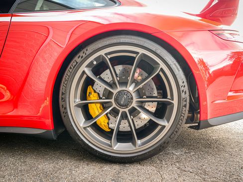 Used 2018 Porsche 911 GT3 image 14