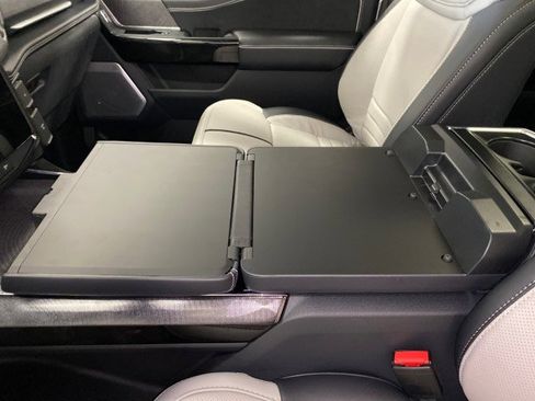 New 2023 Ford F150 Lightning Platinum image 41