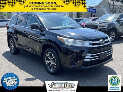Used 2017 Toyota Highlander LE