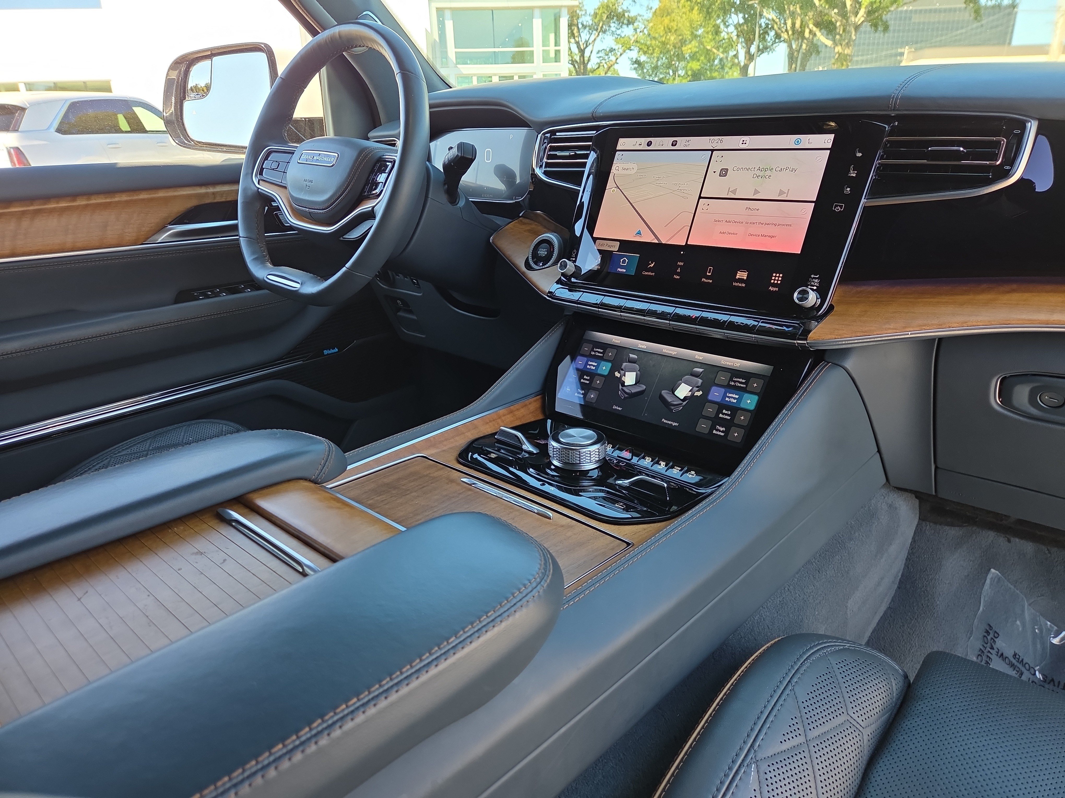Used 2022 Jeep Grand Wagoneer Series III AWD/4WD image 20