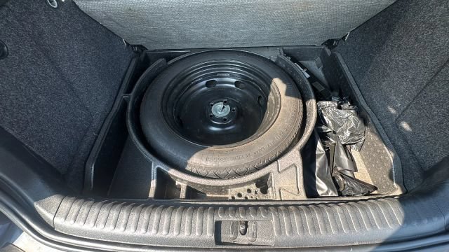 Used 2016 Volkswagen Tiguan R-Line FWD image 18