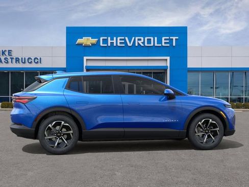 New 2026 Chevrolet Equinox EV LT image 5