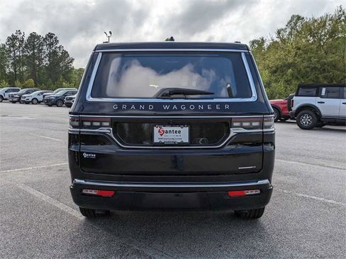New 2024 Jeep Grand Wagoneer Series III image 4