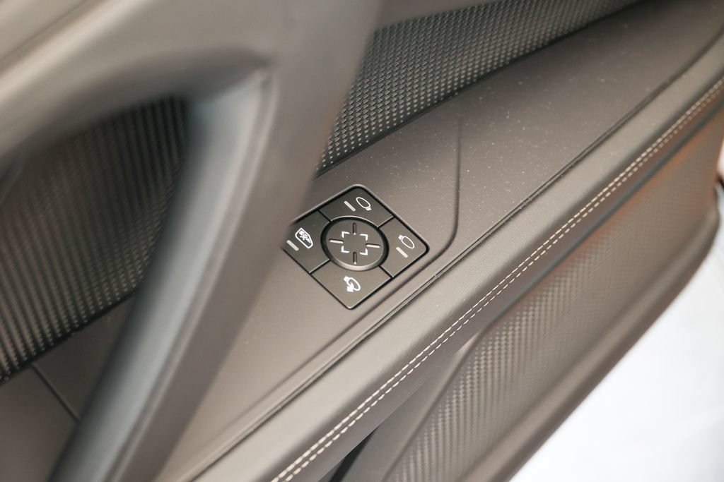 New 2026 Porsche Cayenne Turbo AWD/4WD image 45
