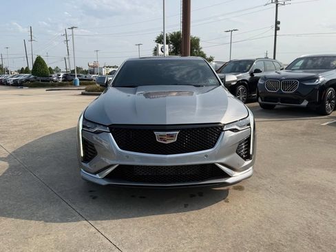 Used 2025 Cadillac CT4 Sport RWD image 2