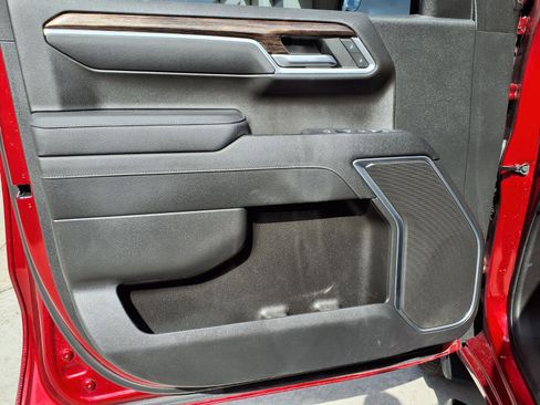 Used 2023 GMC Sierra 1500 Elevation image 14