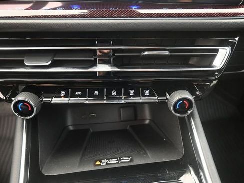 Used 2026 Chevrolet Traverse RS w/ LPO, Floor Liner Package image 3