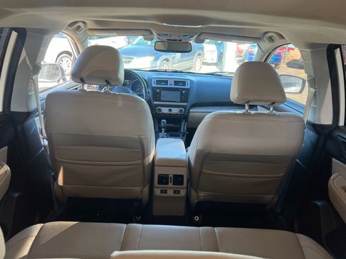Used 2015 Subaru Outback 2.5i Limited image 9