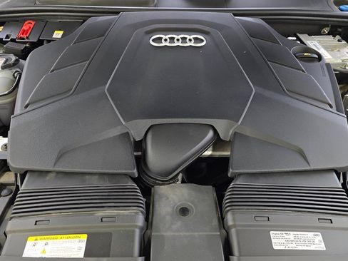 Used 2023 Audi Q8 Premium Plus AWD/4WD image 18