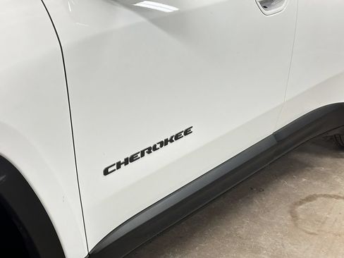 New 2026 Jeep Cherokee Limited AWD/4WD image 17