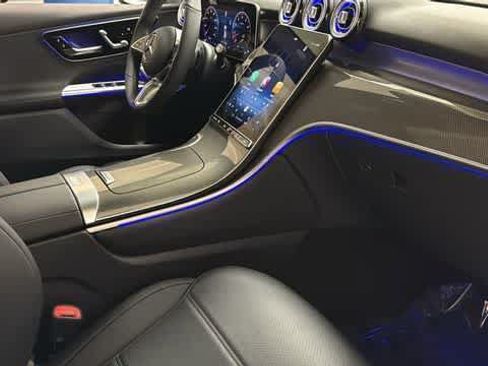 Used 2026 Mercedes-Benz GLC 300 4MATIC image 35
