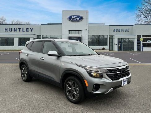 Used 2024 Kia Seltos LX image 4