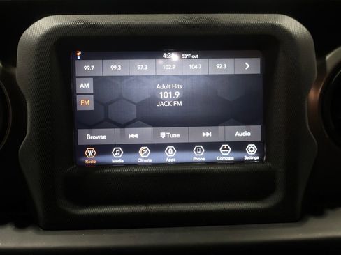 Used 2022 Jeep Wrangler Sport image 21