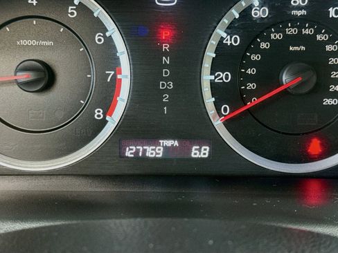 Used 2011 Honda Accord EX-L image 18
