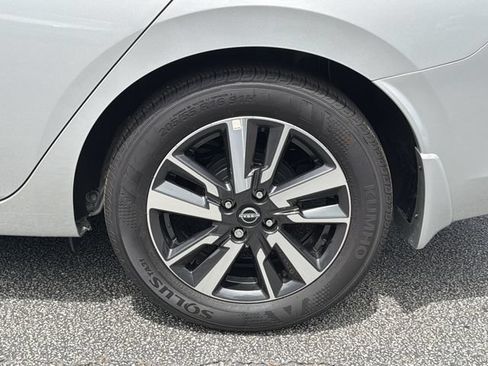 Certified 2025 Nissan Versa S w/ S Plus Package FWD image 28