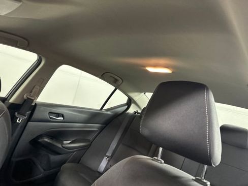 Used 2022 Nissan Altima 2.5 SV image 12