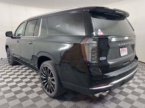 New 2026 Chevrolet Suburban High Country AWD/4WD image 6