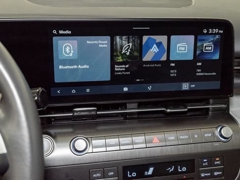 Used 2025 Hyundai Kona SEL FWD image 17