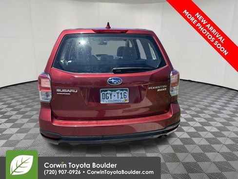Used 2017 Subaru Forester 2.5i AWD/4WD image 6