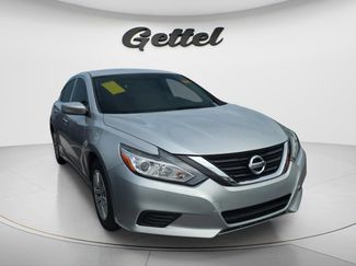 Used 2017 Nissan Altima 2.5 S w/ Power Driver Seat Package FWD video 2