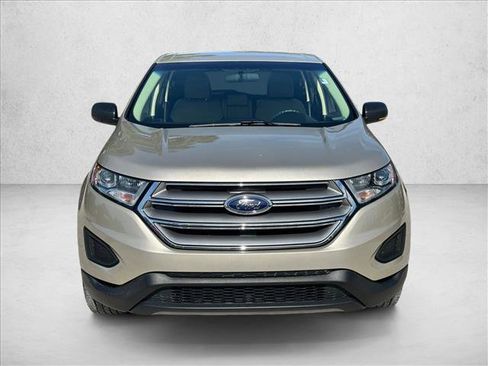 Used 2018 Ford Edge SE image 2
