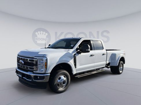 New 2026 Ford F350 XLT w/ 360-Degree Camera Package AWD/4WD image 1