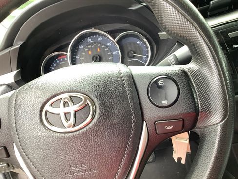 Used 2014 Toyota Corolla L image 20