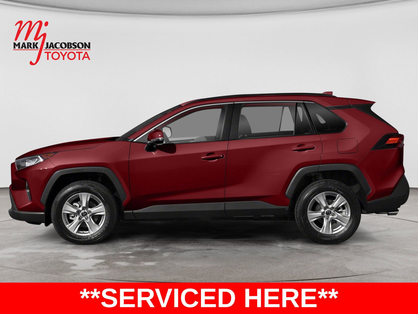 Used 2021 Toyota RAV4 XLE w/ Convenience Package FWD image 4