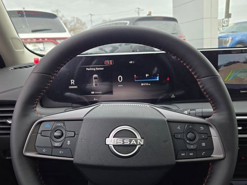 New 2026 Nissan Sentra SR w/ SR Premium Package FWD image 27