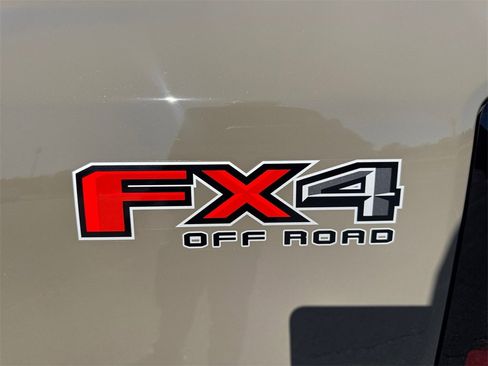 New 2025 Ford Ranger XLT w/ FX4 Off-Road Package image 10