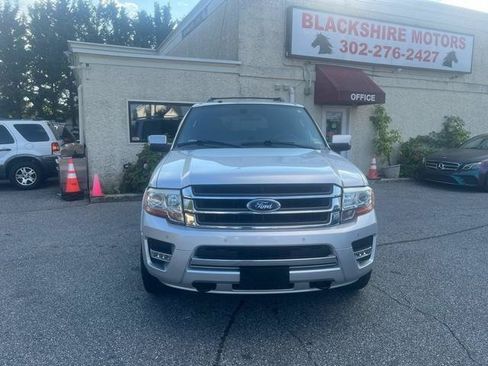 Used 2017 Ford Expedition Limited AWD/4WD image 2