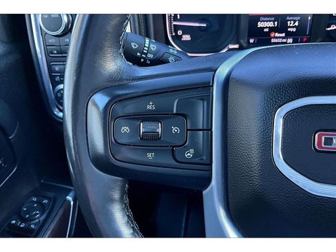 Used 2022 GMC Sierra 2500 SLT image 11