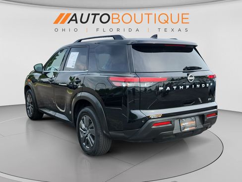 Used 2022 Nissan Pathfinder SV FWD image 3