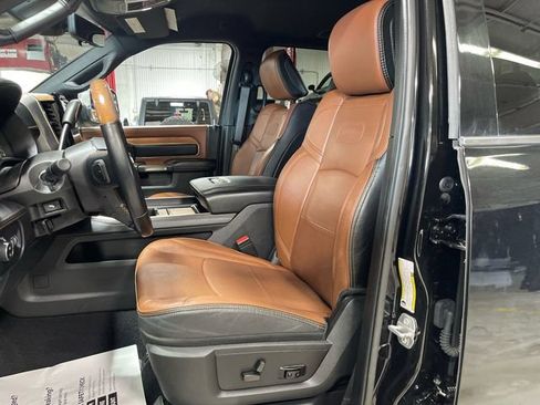 Used 2022 RAM 3500 Limited AWD/4WD image 11