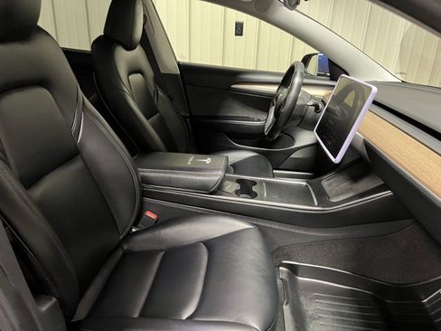 Used 2023 Tesla Model 3 Standard Range image 28