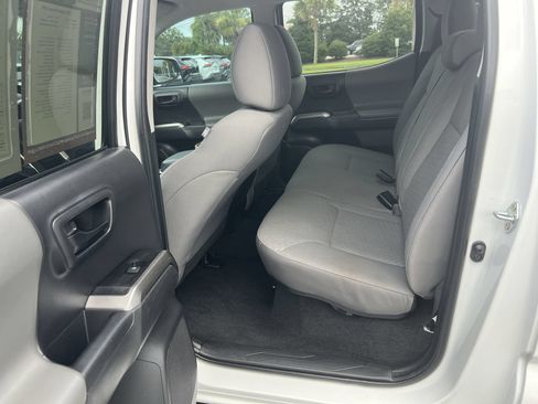 Used 2023 Toyota Tacoma SR5 w/ Technology Package AWD/4WD image 32