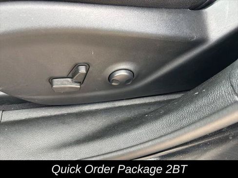 Certified 2023 Jeep Cherokee Altitude Lux w/ Lux Elite Package AWD/4WD image 18