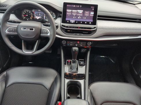 Used 2022 Jeep Compass Latitude image 15