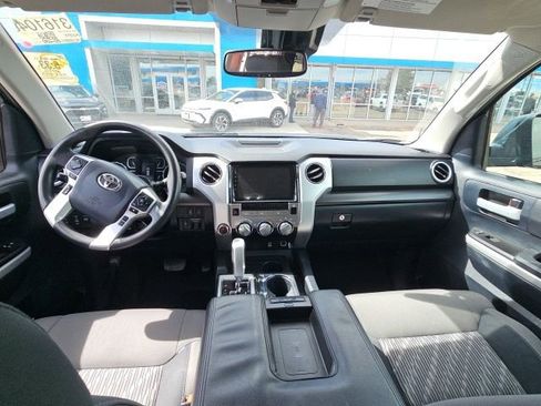 Used 2019 Toyota Tundra SR5 w/ SR5 Upgrade Package image 10
