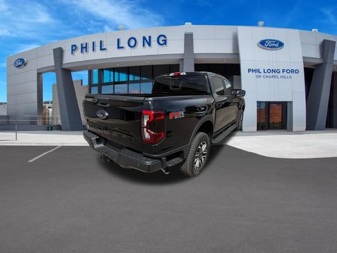 Used 2025 Ford Ranger Lariat w/ FX4 Off-Road Package AWD/4WD image 6
