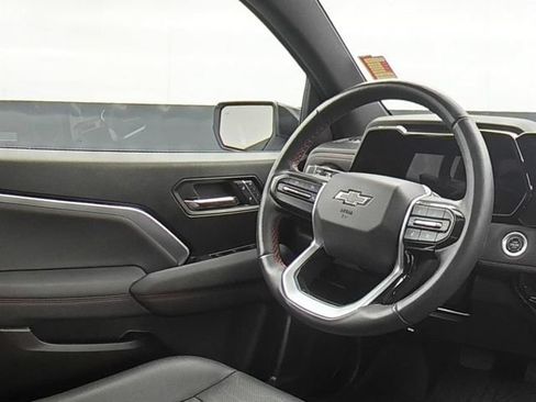 Used 2024 Chevrolet Colorado Z71 w/ LPO, Dark Essentials Package AWD/4WD image 20