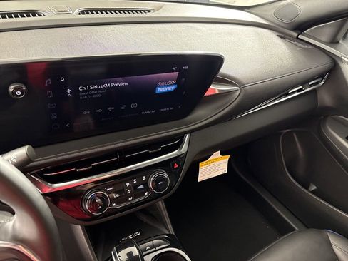 Used 2024 Buick Envista Sport Touring w/ Convenience I Package image 33